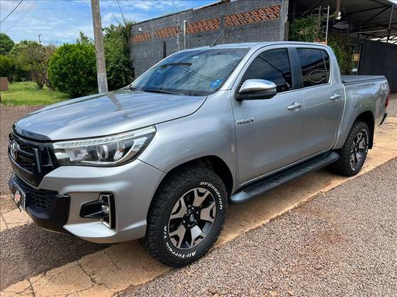 TOYOTA HILUX 2.8 SRX 4X4 CD 16V DIESEL 4P AUTOMÁTICO